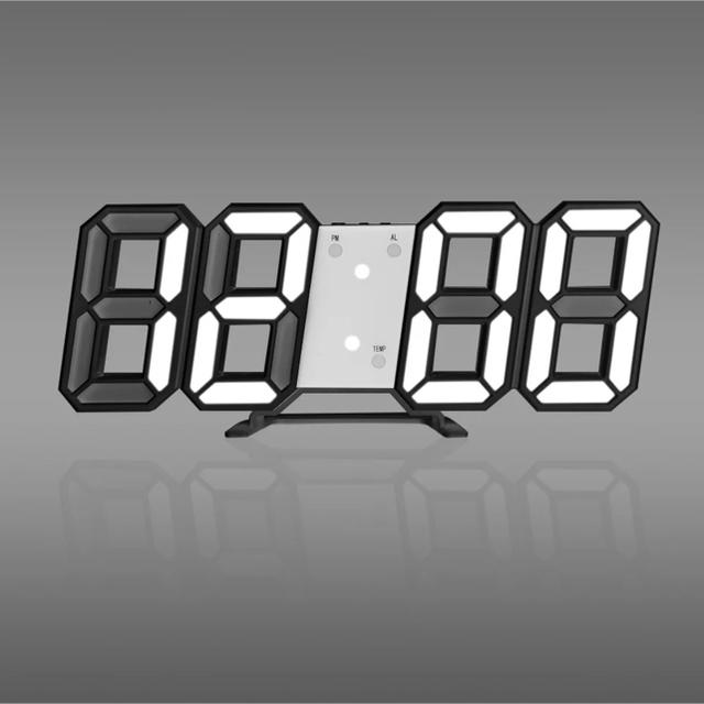 3Dデザイン デジタルLED時計 置き時計or壁掛け時計【未使用品】 インテリア/住まい/日用品のインテリア小物(置時計)の商品写真