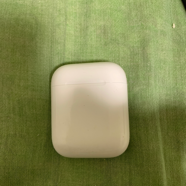 Apple(アップル)のAirPods 1世代 スマホ/家電/カメラのオーディオ機器(ヘッドフォン/イヤフォン)の商品写真