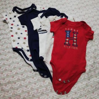 トミーヒルフィガー(TOMMY HILFIGER)のTOMMY HILFIGER　ロンパース5枚セット(ロンパース)