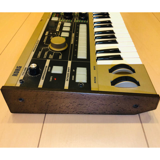 KORG(コルグ)のKORG microKORG  (マイクロコルグ) 楽器の鍵盤楽器(キーボード/シンセサイザー)の商品写真