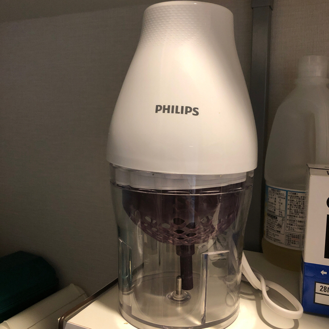 PHILIPS(フィリップス)のフードプロセッサー　マルチチョッパー　ホワイト スマホ/家電/カメラの調理家電(フードプロセッサー)の商品写真