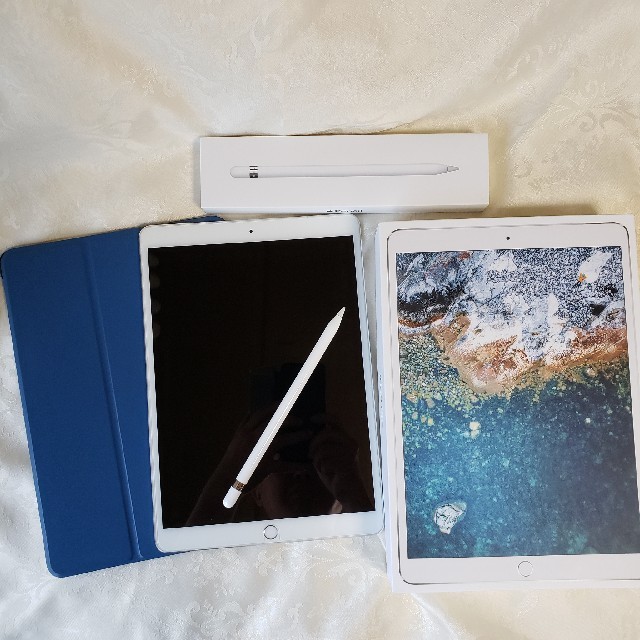 iPad(アイパッド)のiPadPro10.5(64)WiFi+cellular,ApplePencil スマホ/家電/カメラのPC/タブレット(タブレット)の商品写真