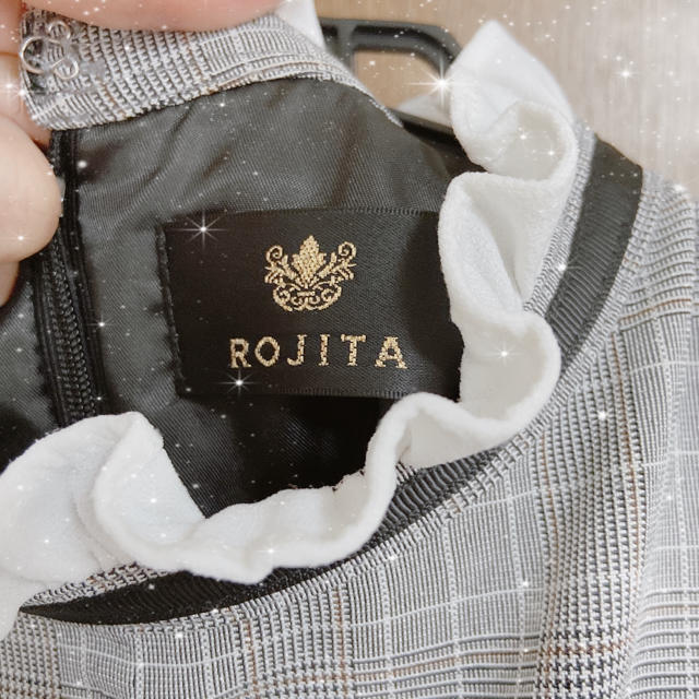 ROJITA(ロジータ)の✧ROJITA ブローチ付きワンピース✧ レディースのワンピース(ミニワンピース)の商品写真