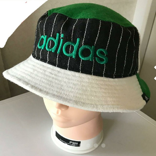 adidas(アディダス)の【恋侍様専用】アディダス バケットハット グリーン メンズ 60センチ メンズの帽子(ハット)の商品写真