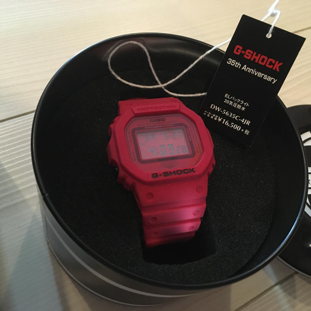 【未使用品】G-SHOCK35周年記念のDW-5635C-4JR レッドアウト