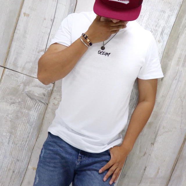 DIESEL(ディーゼル)のアメリカンフラッグバックプリントTシャツ　Sサイズ　ホワイト　パタゴニア メンズのトップス(Tシャツ/カットソー(半袖/袖なし))の商品写真