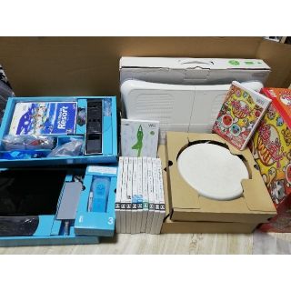 ウィー(Wii)のwii本体&wiiフィットバランスボード&太鼓バチ&ソフト13本セットまとめ売り(家庭用ゲーム機本体)