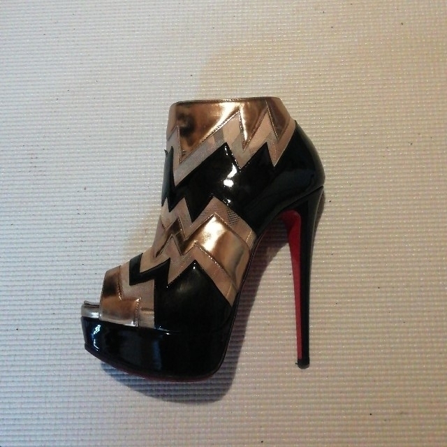 靴/シューズ Louboutin ショートブーツ #販売買蔵 medileafs.co.uk