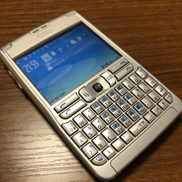 NOKIA E61 （日本発売品) SIMフリー スマホ/家電/カメラのスマートフォン/携帯電話(携帯電話本体)の商品写真