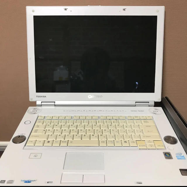 東芝(トウシバ)のジャンク【各種メーカー】ノートPC 9台セット❗️未検品 スマホ/家電/カメラのPC/タブレット(ノートPC)の商品写真