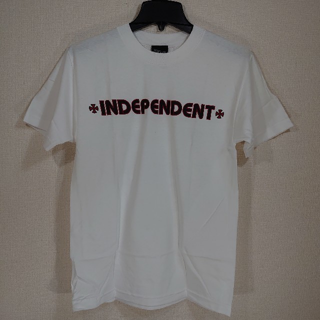 INDEPENDENT(インディペンデント)のINDEPENDENT インディペンデント/半袖Tシャツ/BAR CROSS/白 メンズのトップス(Tシャツ/カットソー(半袖/袖なし))の商品写真