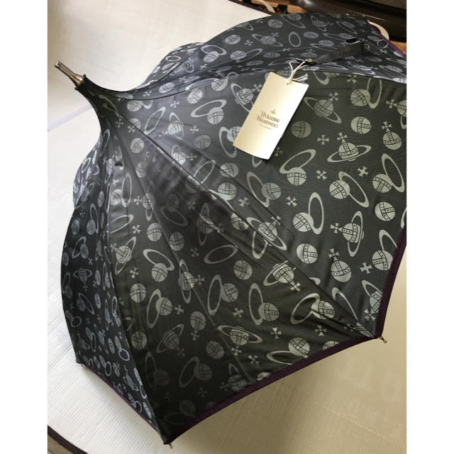 Vivienne Westwood(ヴィヴィアンウエストウッド)の【新品未使用】ヴィヴィアンウエストウッド 晴雨兼用 傘 日傘 レディースのファッション小物(傘)の商品写真