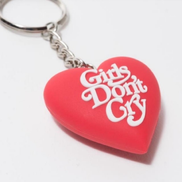 GDC(ジーディーシー)のGirls Don't Cry Heart Key Chain 赤 メンズのファッション小物(キーホルダー)の商品写真