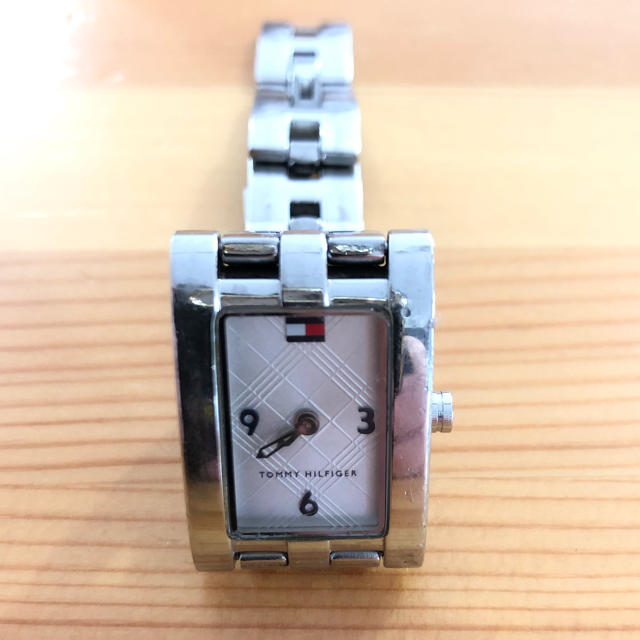 TOMMY HILFIGER(トミーヒルフィガー)のTommy 腕時計 レディースのファッション小物(腕時計)の商品写真