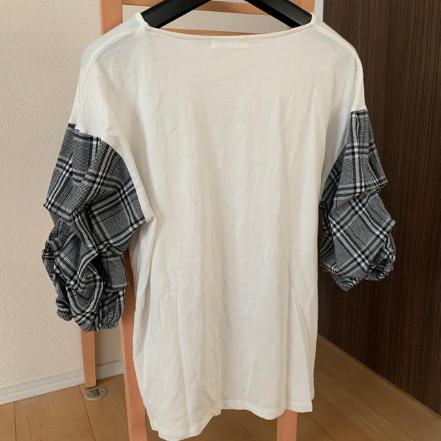 DRESKIP(ドレスキップ)のデザインTシャツ レディースのトップス(Tシャツ(長袖/七分))の商品写真