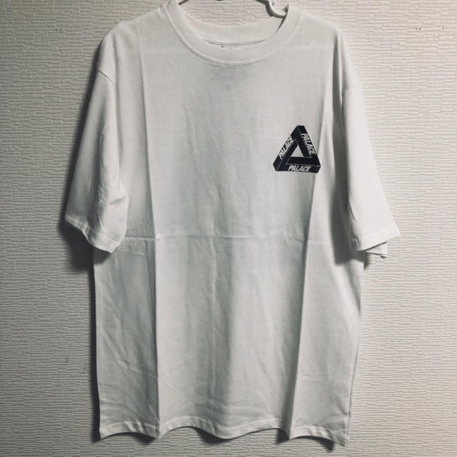 Palace skateboards パレス Tシャツ 白 サイズXL メンズのトップス(Tシャツ/カットソー(半袖/袖なし))の商品写真