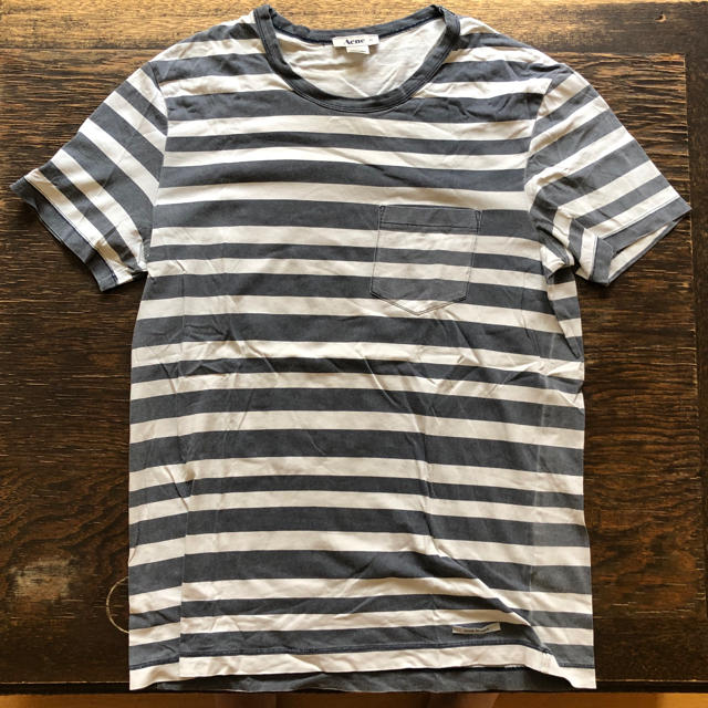 ACNE(アクネ)のXS-S,M 美品　アクネ　ボーダーTシャツ　胸ポケット付き メンズのトップス(Tシャツ/カットソー(半袖/袖なし))の商品写真