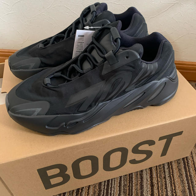 adidas yeezy boost700メンズ