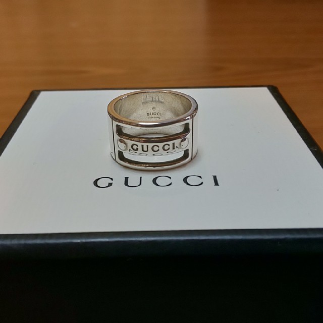 Gucci(グッチ)のGUCCI シルバー リング15号表記 14号 メンズのアクセサリー(リング(指輪))の商品写真