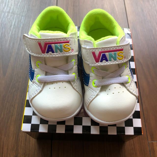 VANS(ヴァンズ)のVANS キッズシューズ キッズ/ベビー/マタニティのベビー靴/シューズ(~14cm)(スニーカー)の商品写真