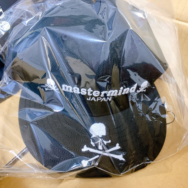 mastermind JAPAN(マスターマインドジャパン)のNEW ERA x MMJ NE100th 5950 BLACK 59FIFTY メンズの帽子(キャップ)の商品写真