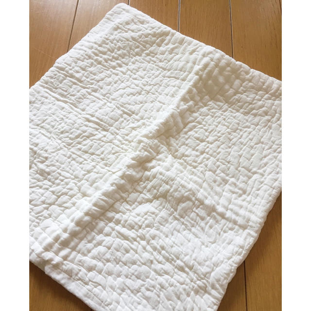 MUJI (無印良品)(ムジルシリョウヒン)の◎◎くうちゃん様専用【無印 クッションカバー 綿100% 】 インテリア/住まい/日用品のインテリア小物(クッションカバー)の商品写真