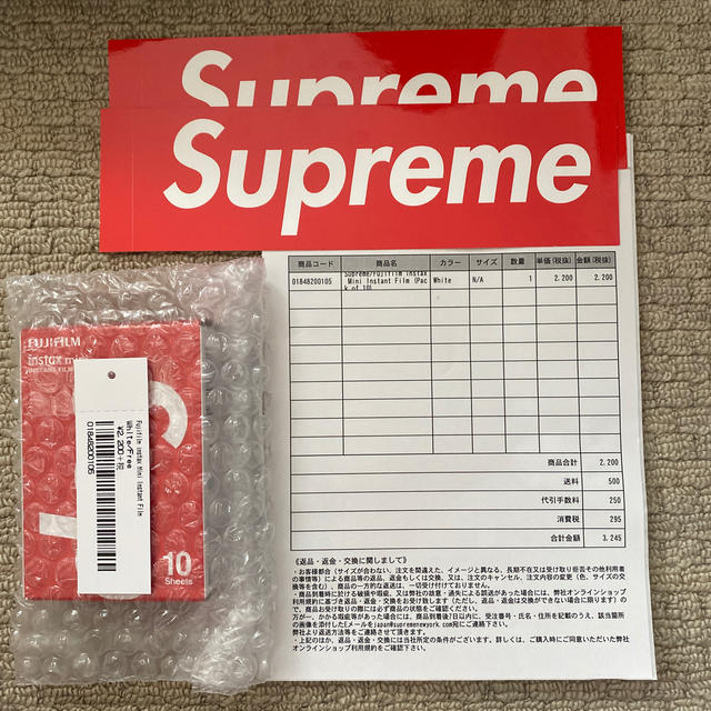 Supreme(シュプリーム)のSupreme®/Fujifilm instax® フィルム スマホ/家電/カメラのカメラ(フィルムカメラ)の商品写真