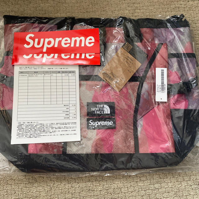 Supreme(シュプリーム)のThe North Face Adventure Tote Multicolor メンズのバッグ(トートバッグ)の商品写真