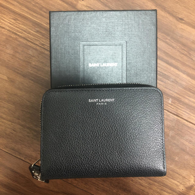 サンローラン　SAINT LAURENT 財布　折り財布　二つ折り