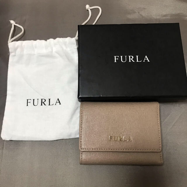 ファッション小物★レア正規品★新品未使用★FURLA三つ折り財布★