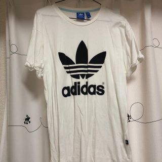 アディダス(adidas)のadidas Tシャツ(Tシャツ/カットソー(半袖/袖なし))