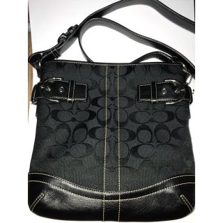 コーチ(COACH)の美品　コーチ　coach シグネチャー　ショルダー　バック(ショルダーバッグ)