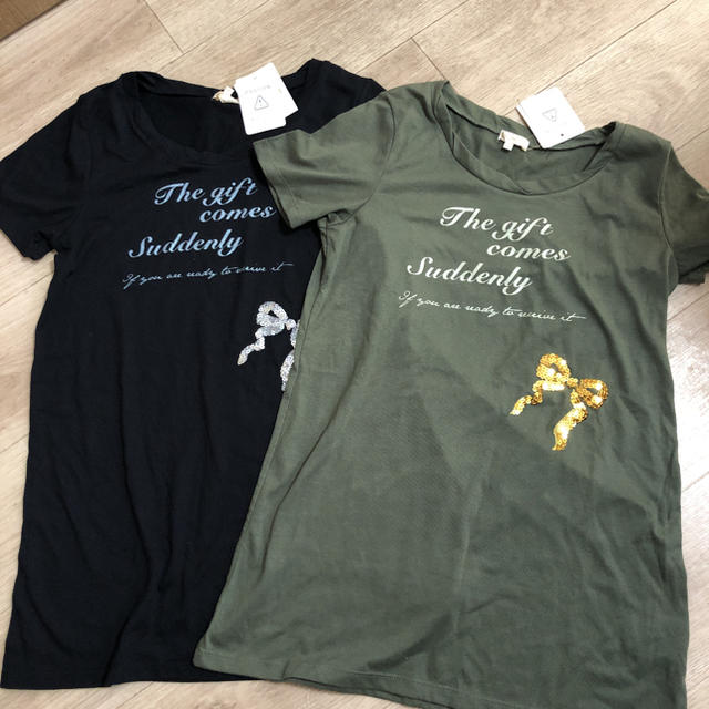 HusHush(ハッシュアッシュ)のTシャツ　2枚セット レディースのトップス(Tシャツ(半袖/袖なし))の商品写真