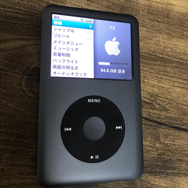 Apple(アップル)のiPod classic 160GB スマホ/家電/カメラのオーディオ機器(ポータブルプレーヤー)の商品写真