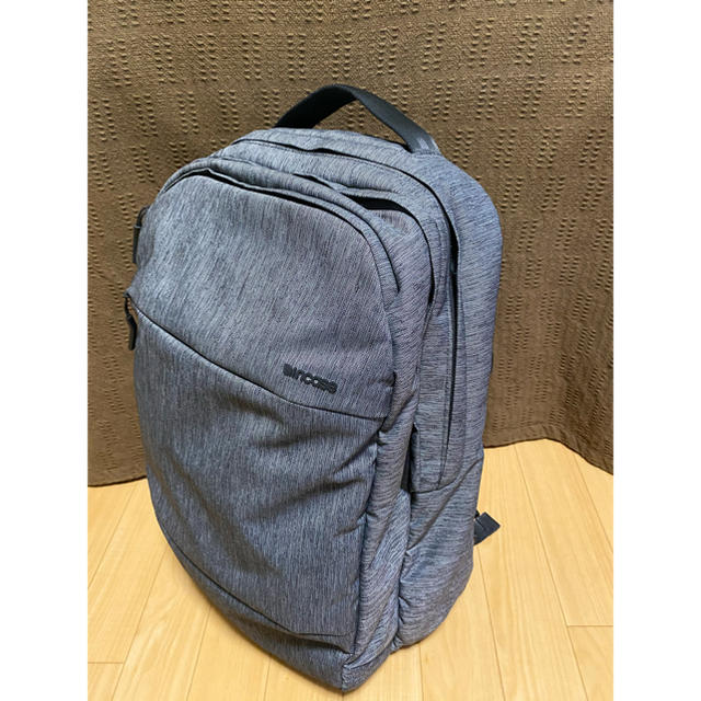 Incase(インケース)のCity Backpack Incase メンズのバッグ(バッグパック/リュック)の商品写真