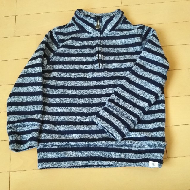 babyGAP(ベビーギャップ)の専用になります！キッズ　チャック付きトレーナー キッズ/ベビー/マタニティのキッズ服男の子用(90cm~)(Tシャツ/カットソー)の商品写真