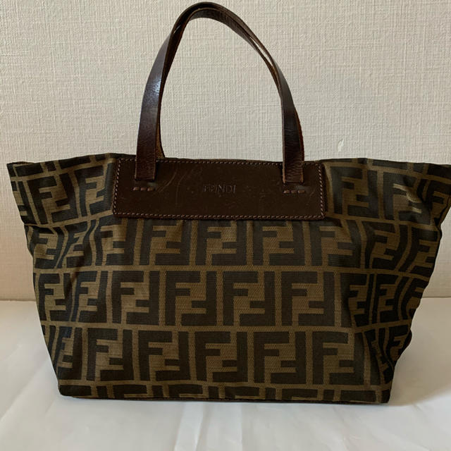 FENDI トートバッグ