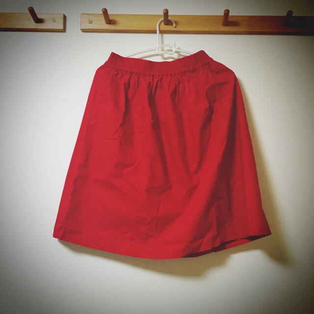 Ciaopanic(チャオパニック)のCiaopanic 赤スカート レディースのスカート(ひざ丈スカート)の商品写真