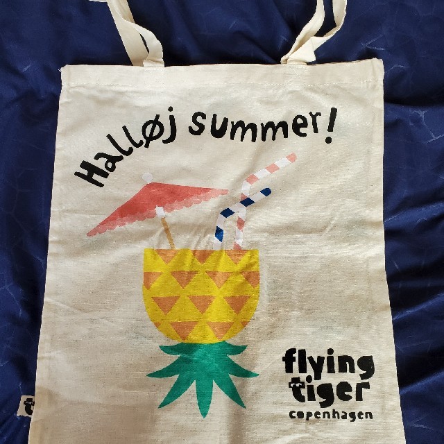 Flying Tiger Copenhagen(フライングタイガーコペンハーゲン)の新品　フライングタイガー　エコバッグ レディースのバッグ(エコバッグ)の商品写真