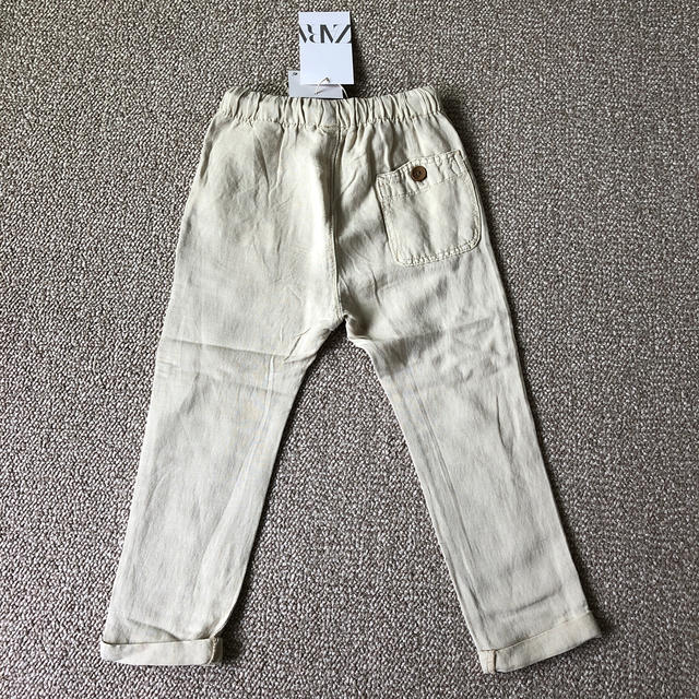 ZARA KIDS(ザラキッズ)のhitomi様【パンツ】ザラベビー　サイズ104 キッズ/ベビー/マタニティのキッズ服男の子用(90cm~)(パンツ/スパッツ)の商品写真