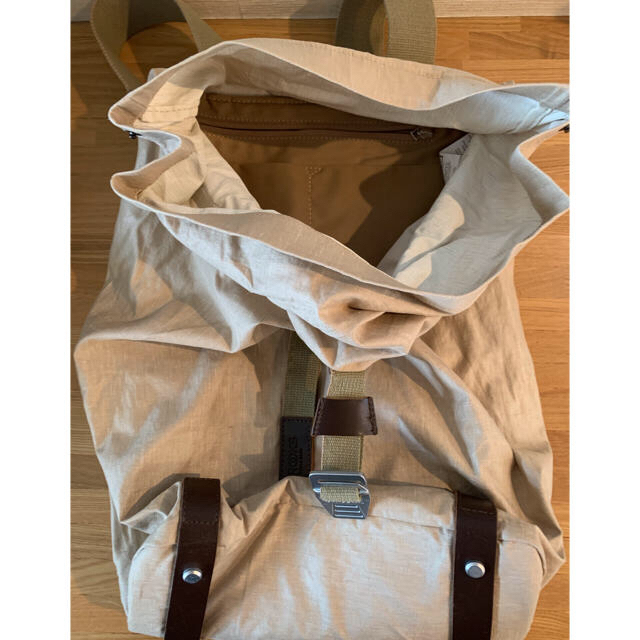 Brooks(ブルックス)のBROOKS  cycle bags ロールトップバックパック メンズのバッグ(バッグパック/リュック)の商品写真