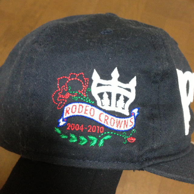 RODEO CROWNS(ロデオクラウンズ)のロデオクラウンズ×ニューエラ  キャップ レディースの帽子(キャップ)の商品写真