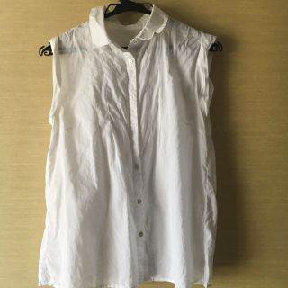 ノースリーブ  ブラウス白　ゆったりめ　MからLサイズ　トップス　夏にぴったり(シャツ/ブラウス(半袖/袖なし))