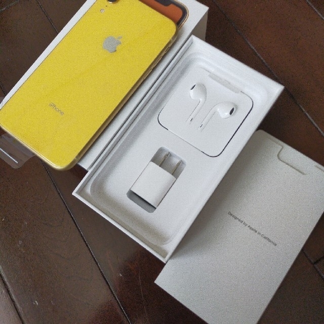 iPhone XR 128G　イエロー　SIMフリー　　判定○