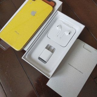 アイフォーン(iPhone)のiPhone XR 128G　イエロー　SIMフリー　中古　判定○(スマートフォン本体)