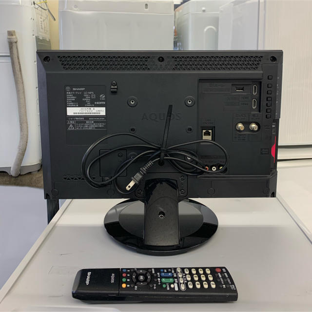 SHARP(シャープ)のSHARP 液晶カラーテレビ AQUOS 19V型 2018年製 スマホ/家電/カメラのテレビ/映像機器(テレビ)の商品写真