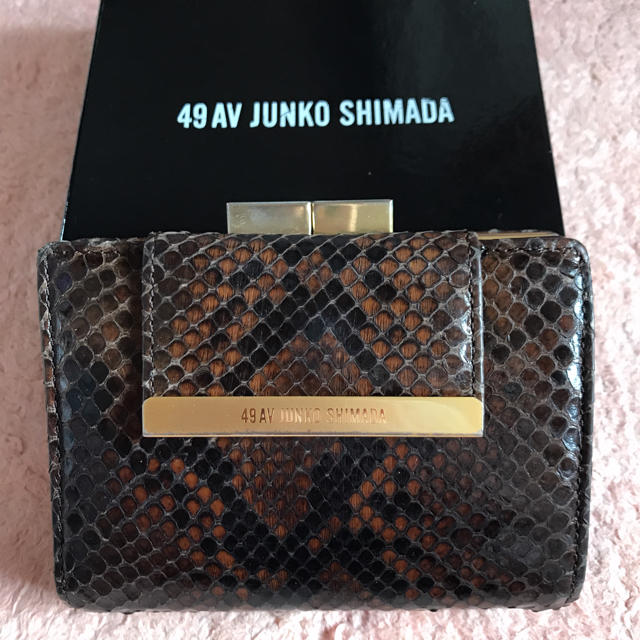 JUNKO SHIMADA(ジュンコシマダ)の49AV JUNKO SHIMADA ジュンコ　二つ折り財布　パイソン　レザー レディースのファッション小物(財布)の商品写真