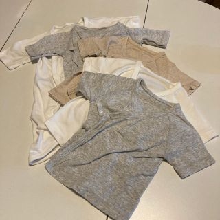 ユニクロ(UNIQLO)の【ねこみみ様専用】ユニクロサイズ50-60　長肌着2枚&短肌着３枚セット(肌着/下着)