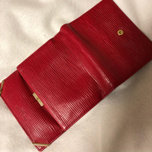 valentino garavani(ヴァレンティノガラヴァーニ)のValentino garavani 財布 RED レディースのファッション小物(財布)の商品写真