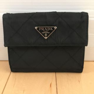 プラダ(PRADA)のPRADA プラダ 折り財布　リカラー品(財布)